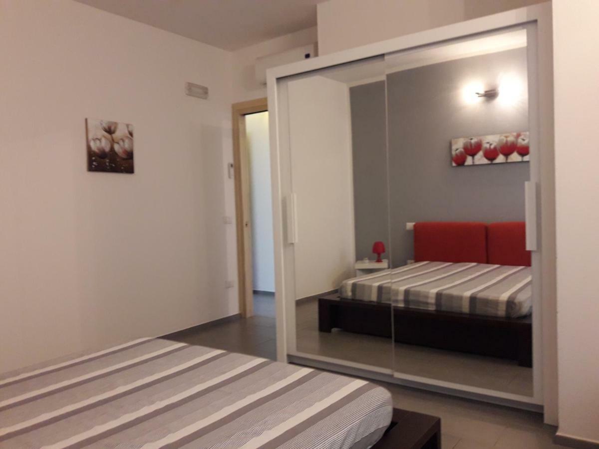 Lucrezia Apartment Valledoria  Bagian luar foto