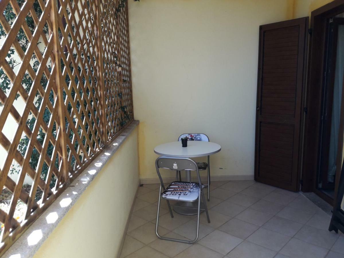 Lucrezia Apartment Valledoria  Bagian luar foto