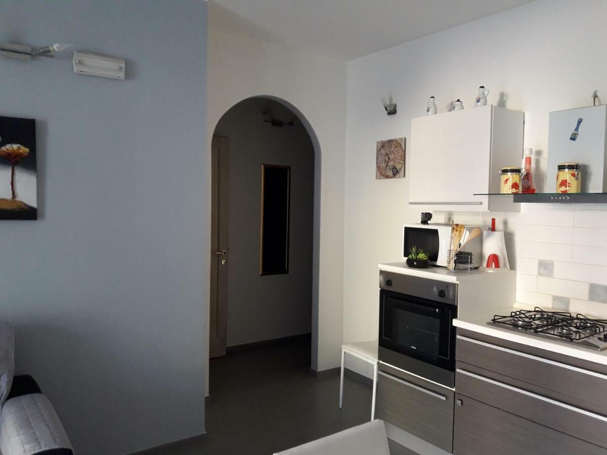 Lucrezia Apartment Valledoria  Bagian luar foto